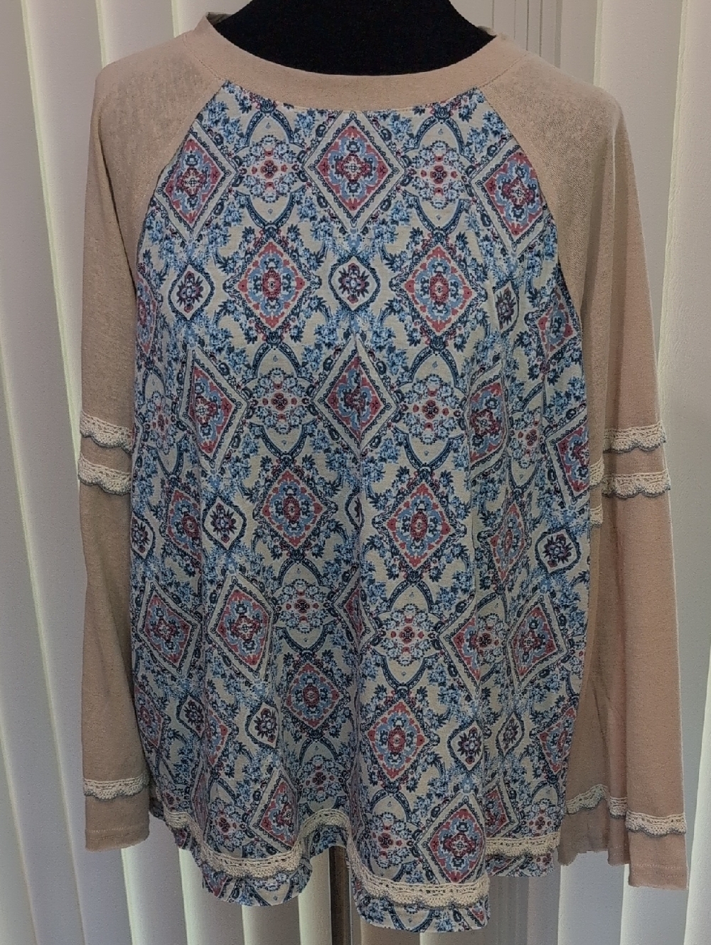 POL Oversized Top With Crotchet Detail - Picture 5 of 6